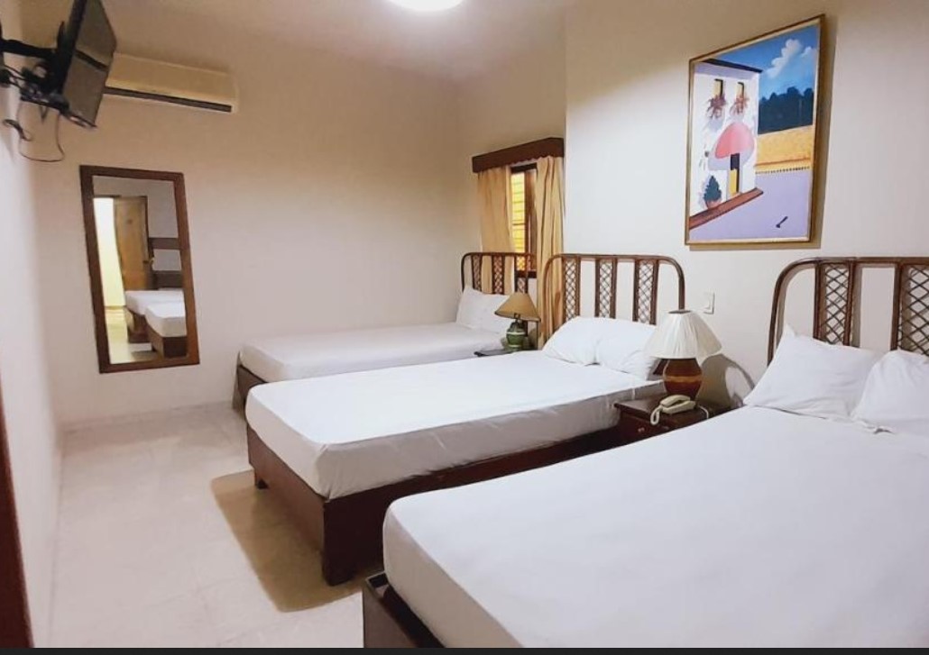 Hotel Plaza Kavia Santo Domingo Room